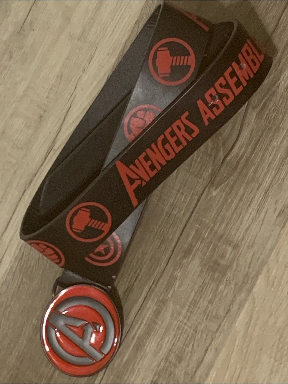 💎 25-30 inch Kids Belt Marvel Avengers Assemble! - Black & Red Logo Disney